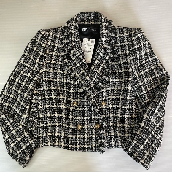 Zara Jackets & Blazers - Zara Textured Tweed Houndstooth Black & White Double Breasted Cropped Jacket XL
